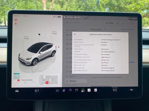 Used 2023 Tesla Model Y AWD image 23
