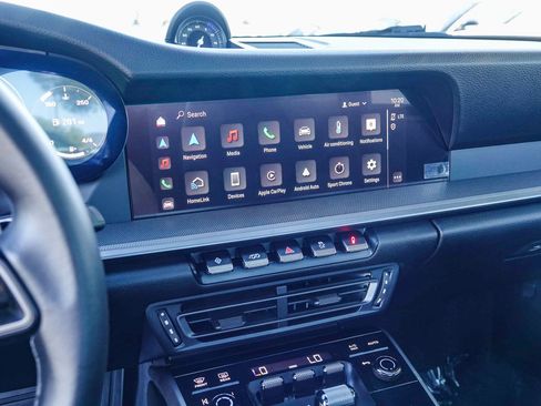 Used 2024 Porsche 911 Carrera image 12