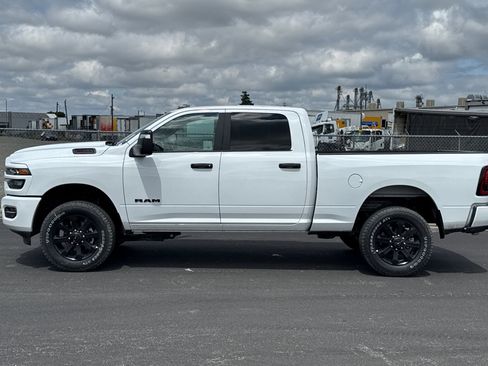 New 2026 RAM 2500 Big Horn AWD/4WD image 6