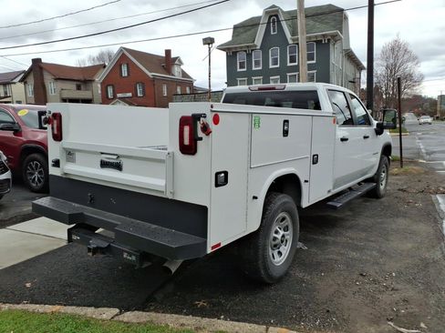 Certified 2024 Chevrolet Silverado 3500 W/T w/ WT Convenience Package image 5