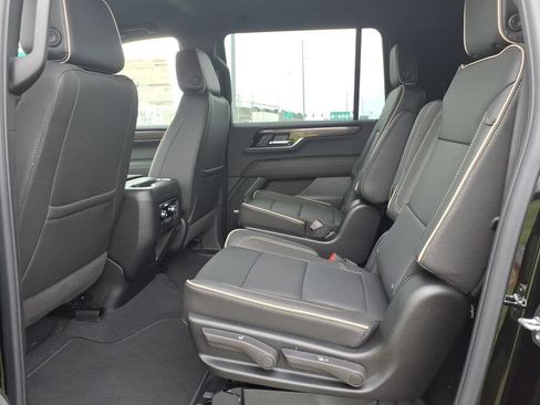 New 2026 GMC Yukon XL Elevation AWD/4WD image 14