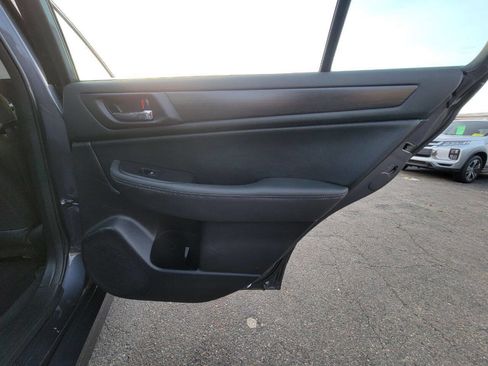 Used 2017 Subaru Legacy 2.5i Limited image 21