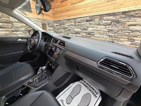 Used 2019 Volkswagen Tiguan SE AWD/4WD image 15