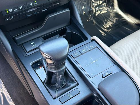Used 2021 Lexus ES 350 w/ Premium Package FWD image 27