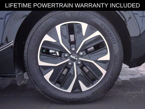 Used 2023 Kia EV6 Wind RWD image 11