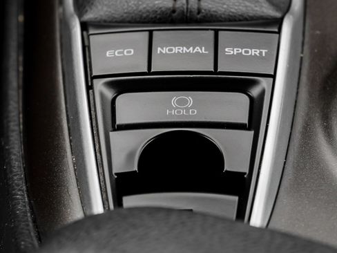 Certified 2021 Toyota Camry XLE AWD/4WD image 36