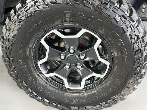 Used 2023 Jeep Wrangler Unlimited Rubicon image 30