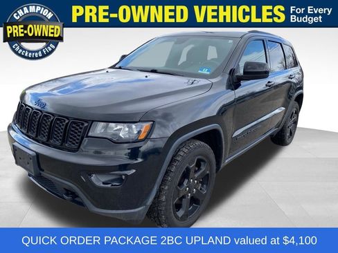 Used 2018 Jeep Grand Cherokee Laredo AWD/4WD image 1