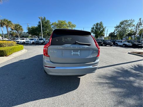 Certified 2024 Volvo XC90 B6 Ultimate w/ Lounge Package image 14