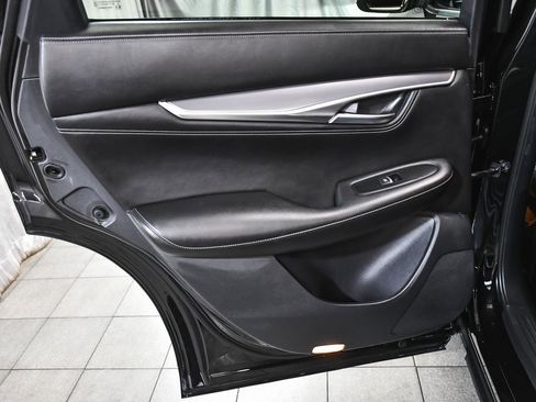 Used 2022 INFINITI QX55 Luxe w/ Cargo Package image 11