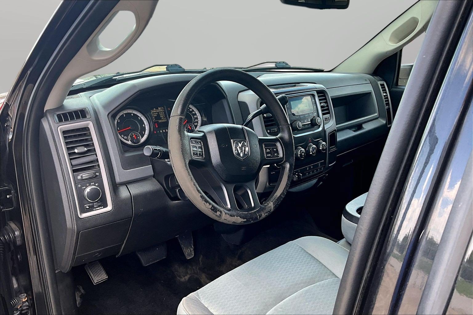 Used 2017 RAM 2500 Tradesman w/ Chrome Appearance Group AWD/4WD image 19
