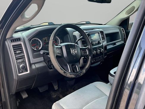 Used 2017 RAM 2500 Tradesman w/ Chrome Appearance Group AWD/4WD image 19