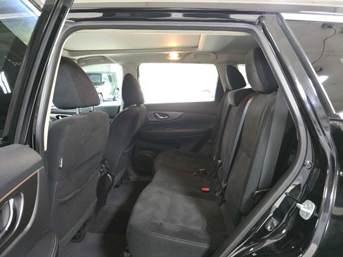 Used 2014 Nissan Rogue SV w/ SV Premium Package AWD/4WD image 16