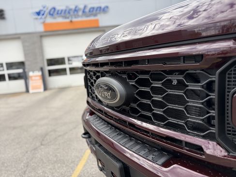 New 2026 Ford F250 Lariat w/ Black Appearance Package AWD/4WD image 10