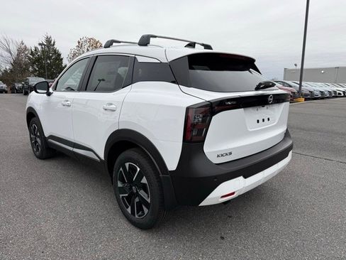 New 2026 Nissan Kicks SV w/ Cold Weather Package image 7