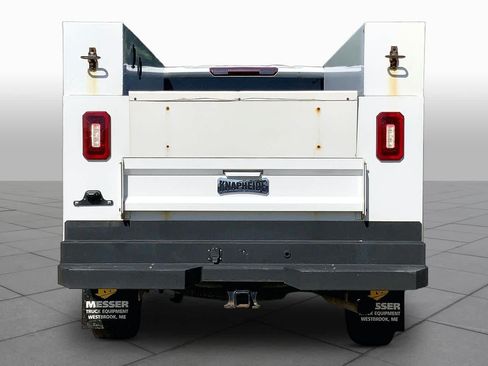 Used 2024 GMC Sierra 3500 Pro w/ Convenience Package AWD/4WD image 5
