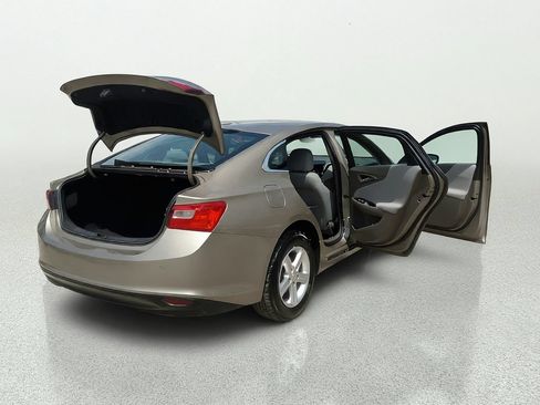 Used 2024 Chevrolet Malibu LT FWD image 15
