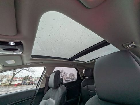 Used 2026 Kia Sportage SX Prestige image 14