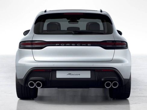 Certified 2026 Porsche Macan AWD/4WD image 7