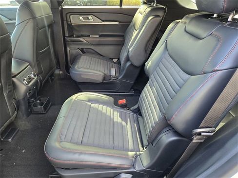 New 2026 Ford Explorer ST-Line w/ ST-Line Street Pack image 17