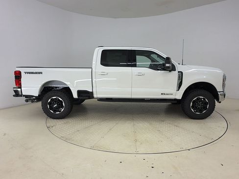 New 2026 Ford F250 Lariat AWD/4WD image 8