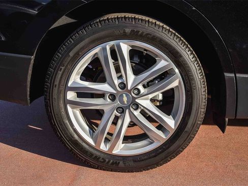 Used 2019 Chevrolet Equinox Premier image 11