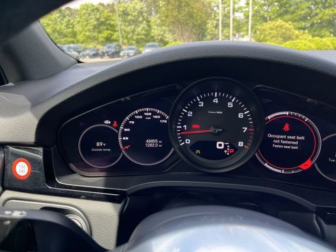Used 2023 Porsche Cayenne AWD/4WD image 23