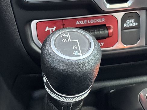 New 2025 Jeep Gladiator Willys image 23