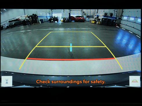 Used 2025 Toyota Camry SE w/ Multimedia Upgrade Package AWD/4WD image 19