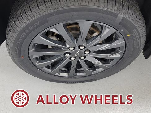 Used 2022 Chevrolet Traverse RS image 12