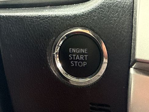 Used 2023 Toyota 4Runner SR5 AWD/4WD image 29