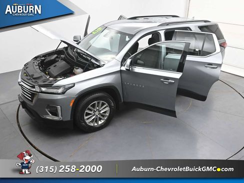Used 2023 Chevrolet Traverse LT AWD/4WD image 38
