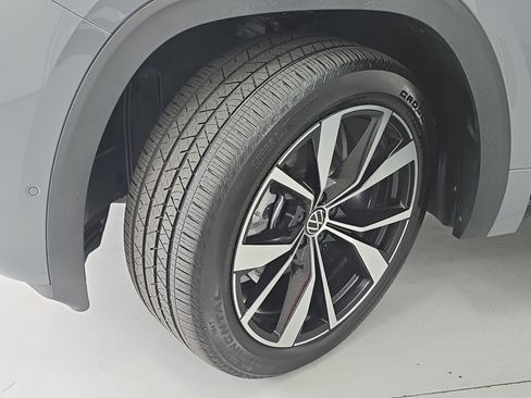 Used 2026 Volkswagen Atlas SEL Premium R-Line AWD/4WD image 34