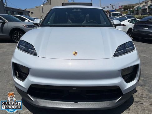 Used 2025 Porsche Macan 4S Electric AWD/4WD image 2