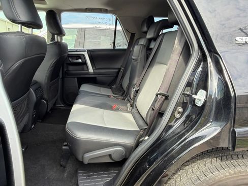 Used 2019 Toyota 4Runner SR5 Premium RWD image 4