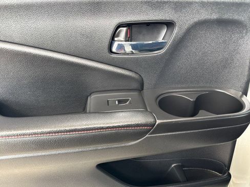 Used 2022 Honda Pilot Black Edition image 7