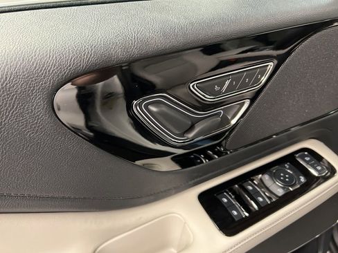 New 2026 Lincoln Aviator AWD image 28