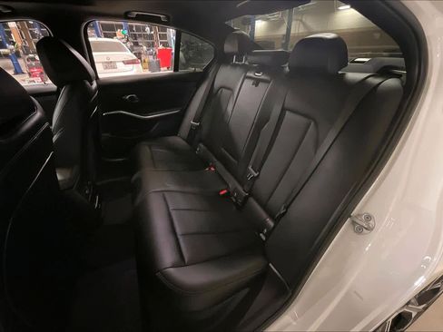 Certified 2025 BMW 330i Sedan w/ Convenience Package image 20