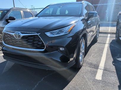 Used 2021 Toyota Highlander Limited
