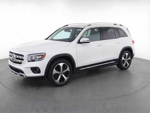 Used 2025 Mercedes-Benz GLB 250 GLB 250 image 3