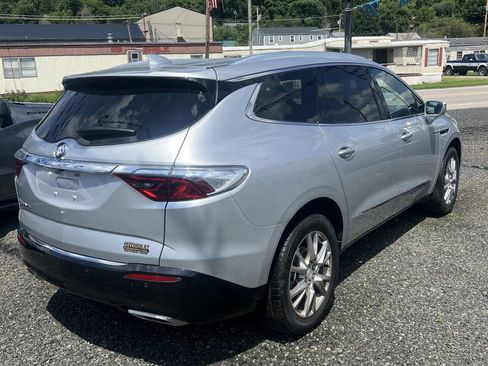 Used 2022 Buick Enclave Essence w/ Experience Buick Package image 11