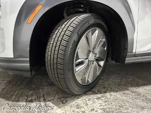 Used 2020 Hyundai Kona Limited w/ Cargo Package FWD image 33