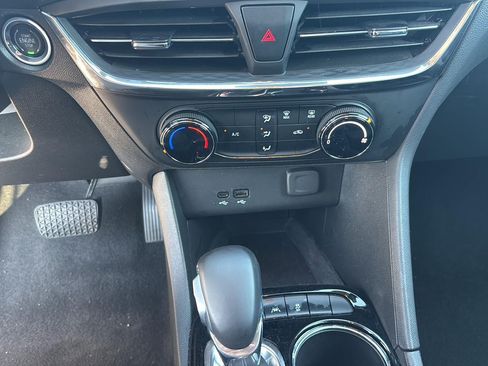 Used 2025 Buick Encore GX Preferred FWD image 18