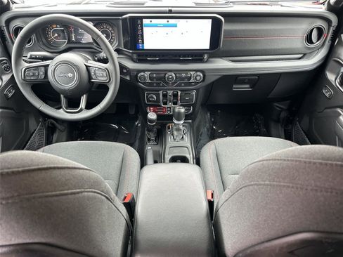 Used 2026 Jeep Wrangler Unlimited Rubicon AWD/4WD image 10