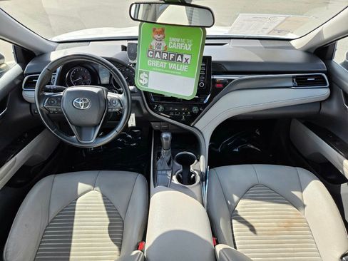 Used 2022 Toyota Camry SE image 38