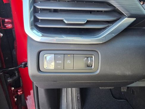 New 2026 GMC Acadia Elevation image 14