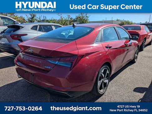Certified 2023 Hyundai Elantra Limited FWD image 2