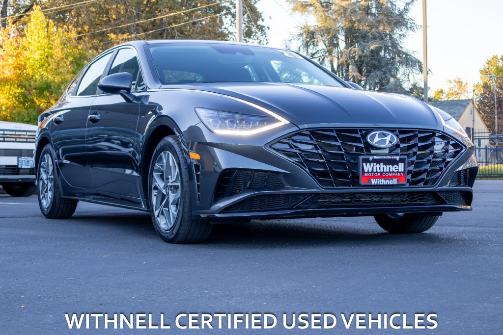Used 2023 Hyundai Sonata SEL w/ Cargo Package FWD image 2