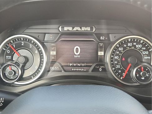 Used 2023 RAM 1500 Laramie AWD/4WD image 12