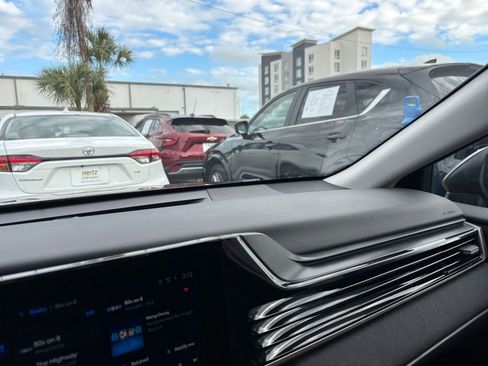 Used 2025 Toyota Camry LE image 35